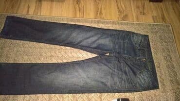 maslinasto zelene pantalone kombinacije muske: Bonobo jeans — 2