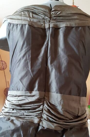 Women's Sweatshirts: Elegantna sivo-maslinasta haljina bez rukava - Model: midi, dužine do — 7