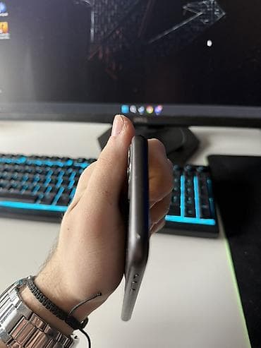 Video igre i konzole: Iphone 11 100% battery healt  Na prodaju iphone 11 sa 100% battery — 7