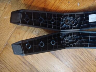 philips 40pfl7605h: Postolje stopice stakak za Philips televizor.
Samo stopice — 4