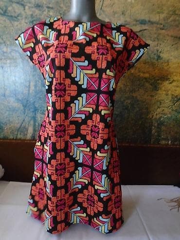 Nova sa etiketom, moderna i udobna turska haljinica, komotna, ima