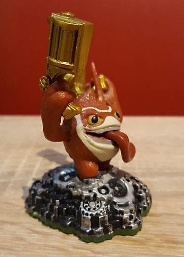 polovni automobili na akumulator: Skylanders Trigger Happy iz serije Spyro Adventure. Potpuno ocuvan i — 3