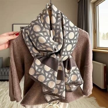 Ženski šal Cena 1700din Pitati za dimenzije Poručuje se,isporuka za — 6