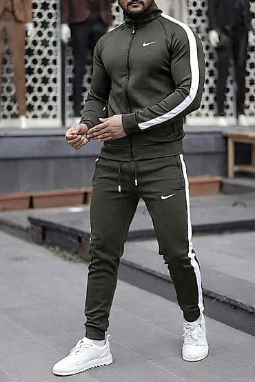 Trenerka Nike, bоја - Maslinasto zelena na lalafo.rs Trenerka Nike, bоја - Maslinasto zelena