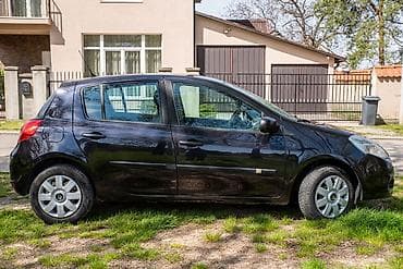 used cars sale: Renault Clio – crna boja, 5 vrata, hečbek Glavne karakteristike: - — 7