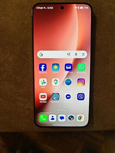 **Honor pametni telefon – crvena boja, veliki ekran,16-512gb, kupljen