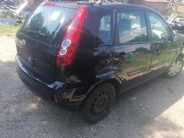 gume za opruge: DASKA U GEPEKU ZA FORD FIESTA OD 2002. DO 2007. GOD. | Polovni — 1