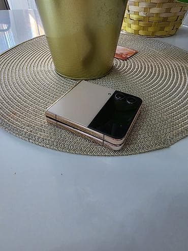 Mobilni telefoni: Samsung Galaxy Z Flip (serija Z Flip, zlatno/roze nijansa) - — 6