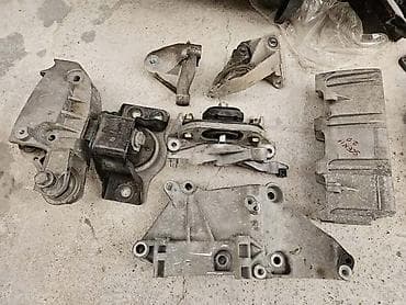 reno megan do 500 evra: NOSAC MOTORA MENJACA ZA RENAULT SCENIC ZA 2006. GOD. | 2.0 benzin — 1