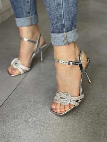 una obuca beograd: Sandals, Altramarea — 12