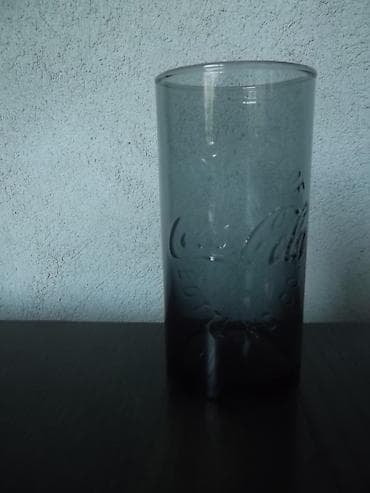 Cocacola Coca Cola predmeti Kao sa slika . Ne odgovaram na SMS !!!