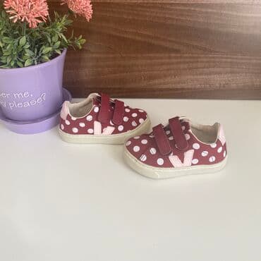 mikrofoni za decu: Prelepe original Veja patike za devojcice Nosene par puta,u super — 3