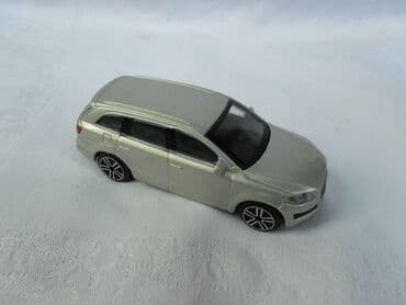 Burago Audi Q7, 1:43 China, tockovi nisu original,nema reg.tablice na lalafo.rs Burago Audi Q7, 1:43 China, tockovi nisu original,nema reg.tablice