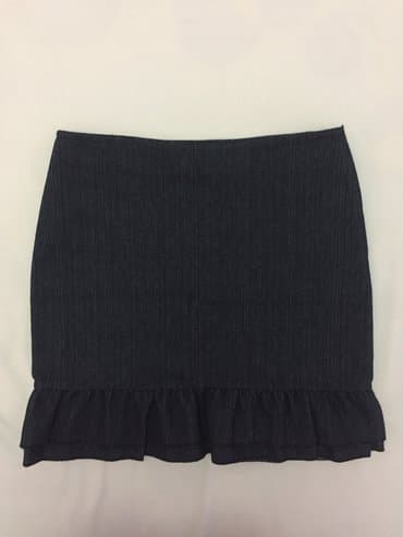 Skirts: M, color - Black — 1
