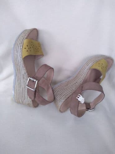 oksfordice sa platformom: Sandals, Aeros, 38 — 7