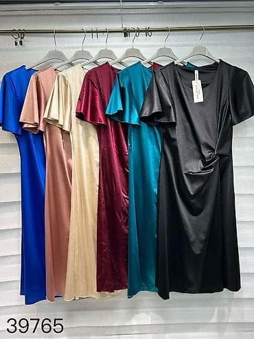 esprit bluza: Haljine za punije
Cena 2600
Vel. do 5xl
V20 — 6