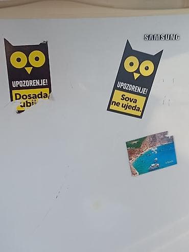 Samsung mini frižider sa zamrzivačem – model - Kompaktan samostojeći