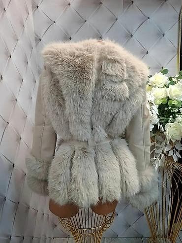 prsluk s: Ženska jakna sa krznom – bež/sedefasto siva - Elegantna kratka jakna — 2