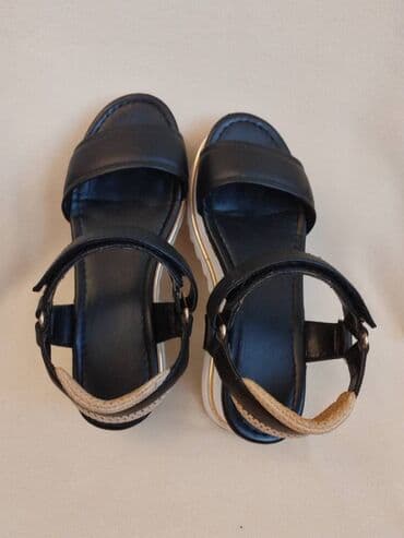 nerc bunde cena: Sandals, Guess, 36 — 6
