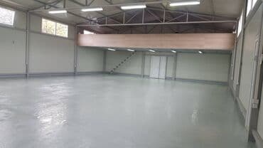 stanovi cacak izdavanje: Bratstva Jedinstva 9 Smederevo Hala na izdavanje. 300m2 na 10 ari — 5