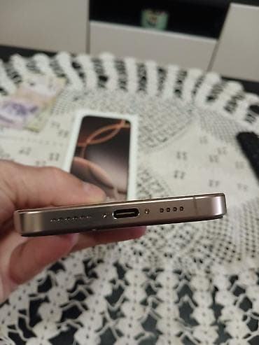 iphone 11 pro prodaja: Apple iPhone 16Pro max– titanijumska završna obrada, sa kutijom — 3