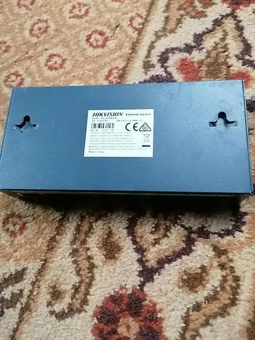 tableti jeftino: Hikvision Ethernet switch DS-3E0508-E(B) - 8 Fast Ethernet RJ45 — 4