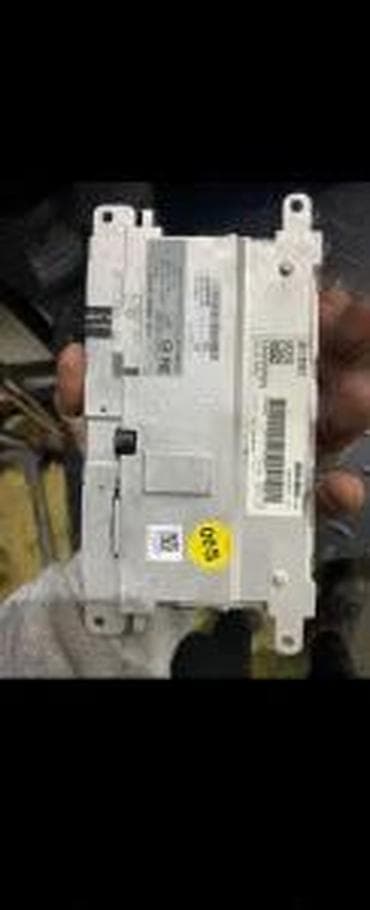 rovus ventilator 5 v 1: AUDI A4 A5 Q5 EKRAN 8R0919604 | Audi vagen delovi altina zemun — 3