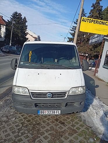 Sweatpants: Fiat Ducato furgon – beli, zatvoreni tovarni kombi. Ključne — 1