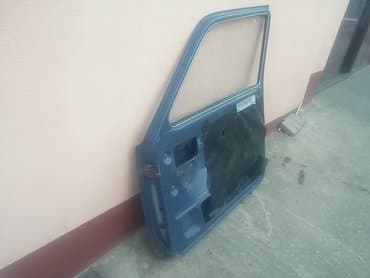 presvlake za prednja sedista: Vrata desna Lada 2131 Niva. Polovno, ocuano. Skinuto sa rastavljenog — 6