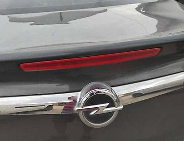 TRECI STOP LIMUZINA HECBEK ZA OPEL INSIGNIA | Svi delovi za Opel na lalafo.rs TRECI STOP LIMUZINA HECBEK ZA OPEL INSIGNIA | Svi delovi za Opel