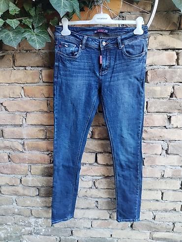 terranova prsluci: Ženske farmerke XL - Model: skinny/uzan kroj, klasičan petodžepni — 2