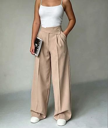 converse duboke: Pantalone
Cena 2600
Uni vel.
V20 — 3