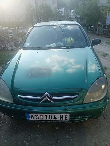 tapacir golf 4: Citroën Xsara – hečbek, zelena boja, 5 vrata. - Motor: benzinski — 2