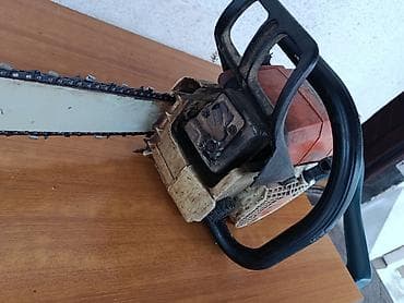 cepac za drva polovan: Motorna testera – benzinska - Snažan benzinski motor sa ručnim — 1