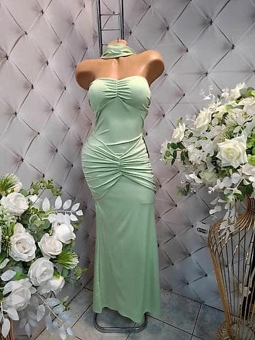 svecane haljine na bretele: Elegantna duga haljina bez bretela sa nabranim detaljima - Model — 5