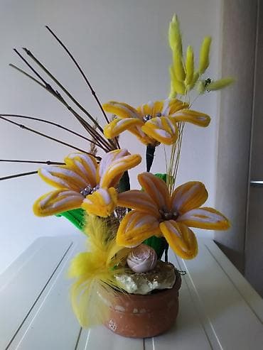 Sweatpants: Ručni aranžmani od plišanih žičica u saksiji - Dekorativni cvetni — 5