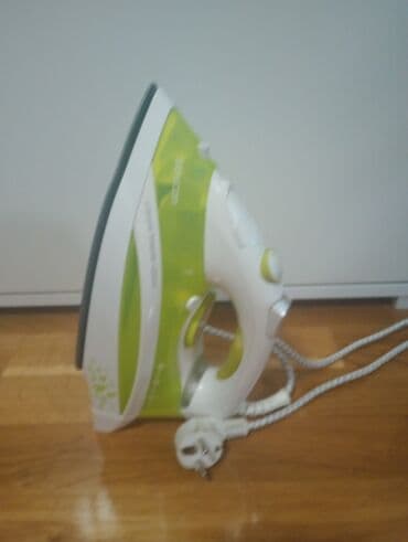 grejalice polovne: Parna pegla – kompaktna, sa providnim rezervoarom i parnim funkcijama — 1