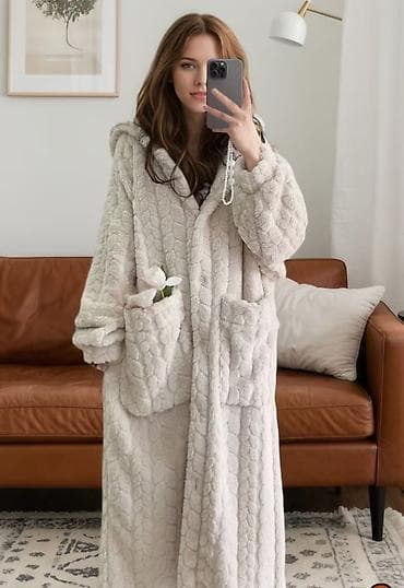 Ženska odeća: Dugi oversized kućni bade - mantil sa kapuljačom - Materijal: ultra — 4