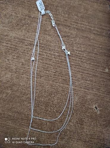alp crystal jewellery swarovski: Slojevita ženska ogrlica u srebrnoj boji - Dizajn sa više lančića (3 — 1