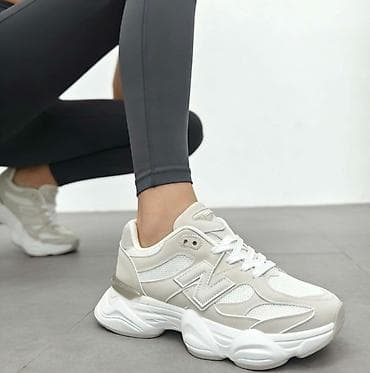 patike na platformu prodaja: 36 do 41 za 3500 din
pb — 4