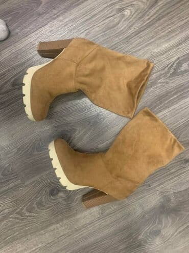 bež čizme od brušene kože: Ankle boots, Bata, 40 — 1