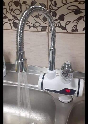 slavine za sudoperu metalac: Zidna (montira se na zid) Stona(montira se na sudoper) Oba modela — 1