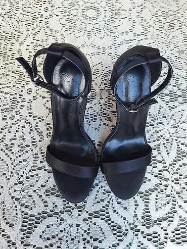 mona zenski kaisevi cene: Sandale na štiklu – broj 37. - Gazište: 23 cm - Visina štikle — 5