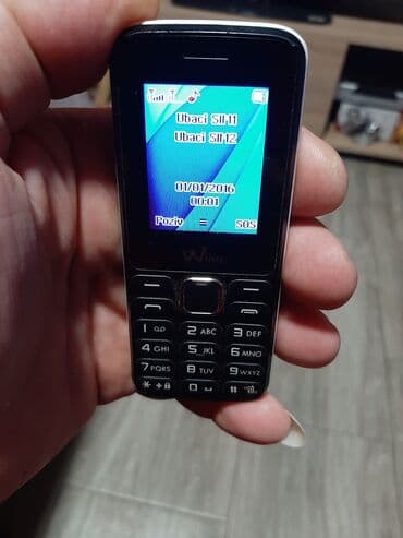 Wiko: Telefon Wiko ispravan telefon je ocuvan stanje se vidi i na — 1