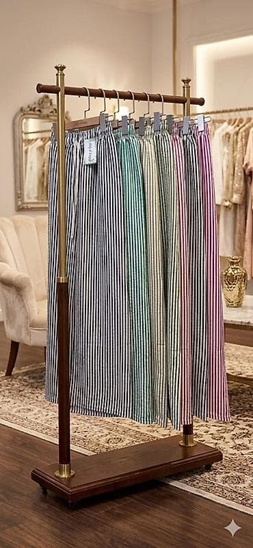 iris obuca muska: Cena 1000 din 
M L XL 2XL 3XL 4XL
Pamuk — 2