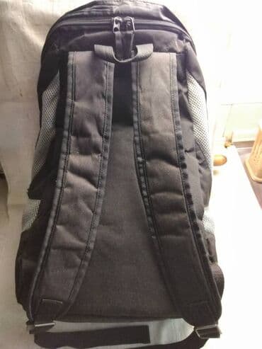 snowboard maske: Ranac Kappa manji 44 x 20/29 cm.poliester malo ostecen i siven spolja — 3