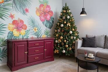 Stilska komoda Fuchsia Elegantna komoda โ unikatno restauriran komad! na lalafo.rs Stilska komoda Fuchsia Elegantna komoda โ unikatno restauriran komad!