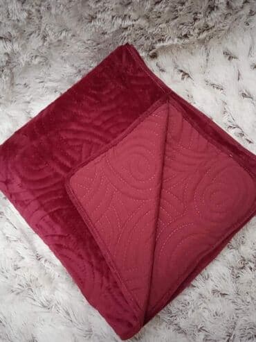 Plisani prekrivaci sa gumiranom neklizajucom podlogom za francuski