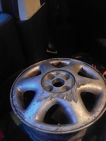 Automobili: Alu felne – set 4 komada Felne su oštećene kako se i vidi na slici dve — 4