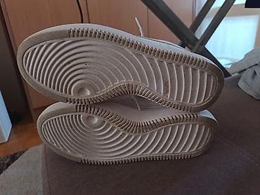 nike patike kozne: Br 40, ocuvane bas bas. Bele patike – klasičan model sa podignutim — 1